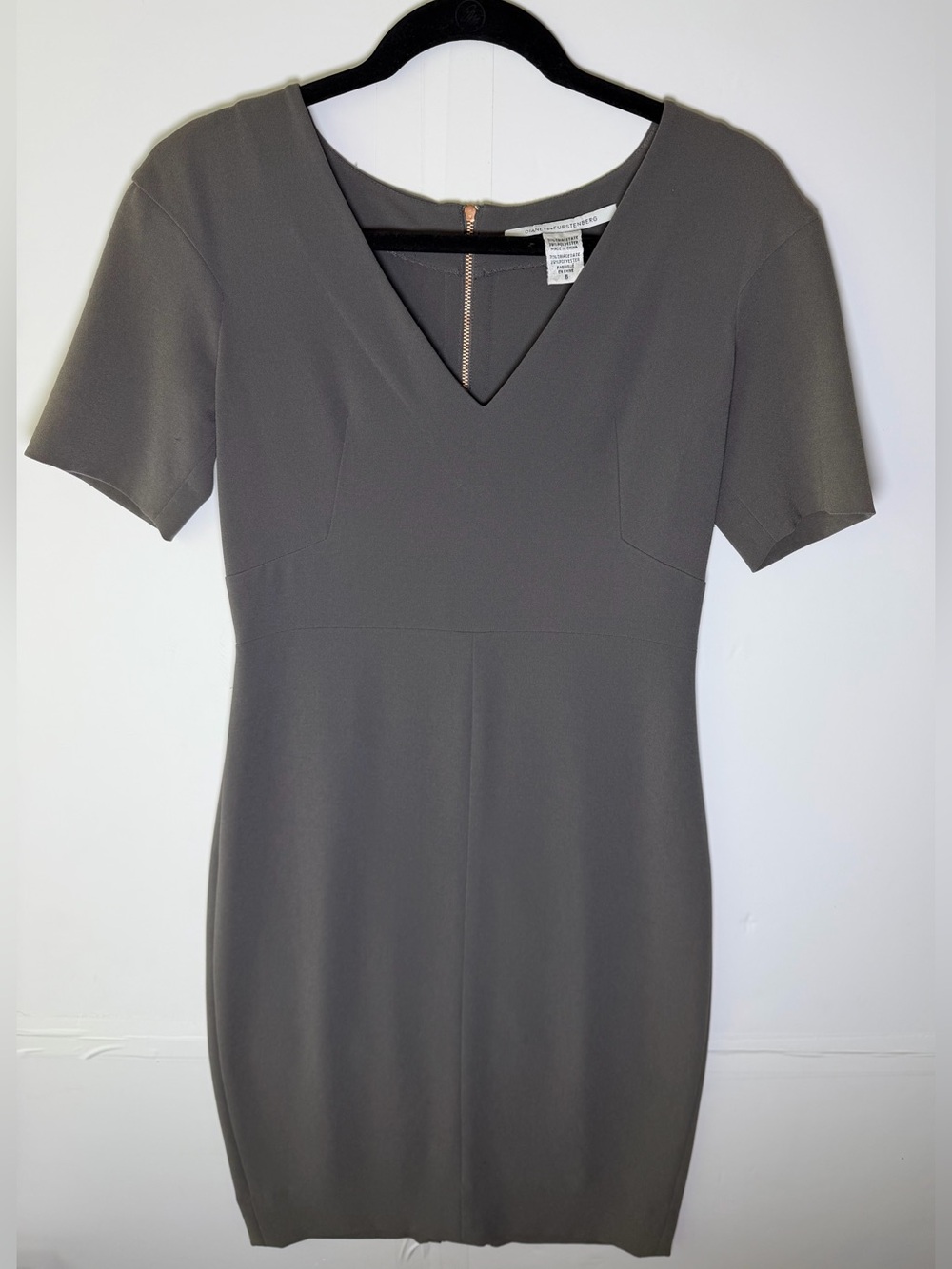 Diane Von Furstenberg Gray V-Neck Sheath Dress